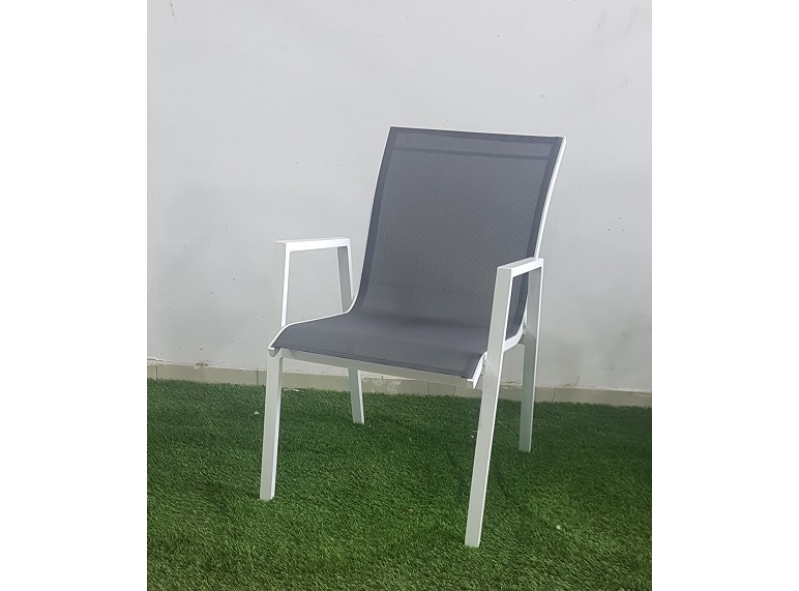 כסא חן לבן 1